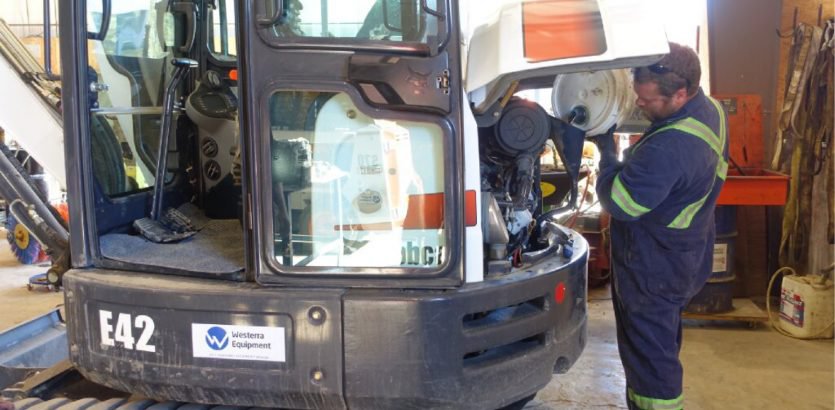 4 Maintenance Checks to Keep your Bobcat® Equipment in Top Working Condition 4 Maintenance Checks to Keep your Bobcat® Equipment in Top Working Condition