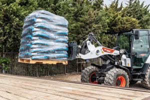 When to Get a Compact Wheel Loader Instead of a Skid Steer Loader?