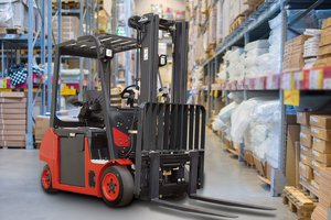 Electric Forklift FAQs related to Maintenance, Certification, Batteries and More