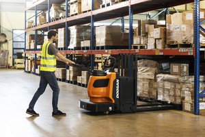 A Guide to Electric pallet Jacks A Guide to Electric pallet Jacks