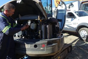 5 Maintenance Tips for Your Excavator 5 Maintenance Tips for Your Excavator