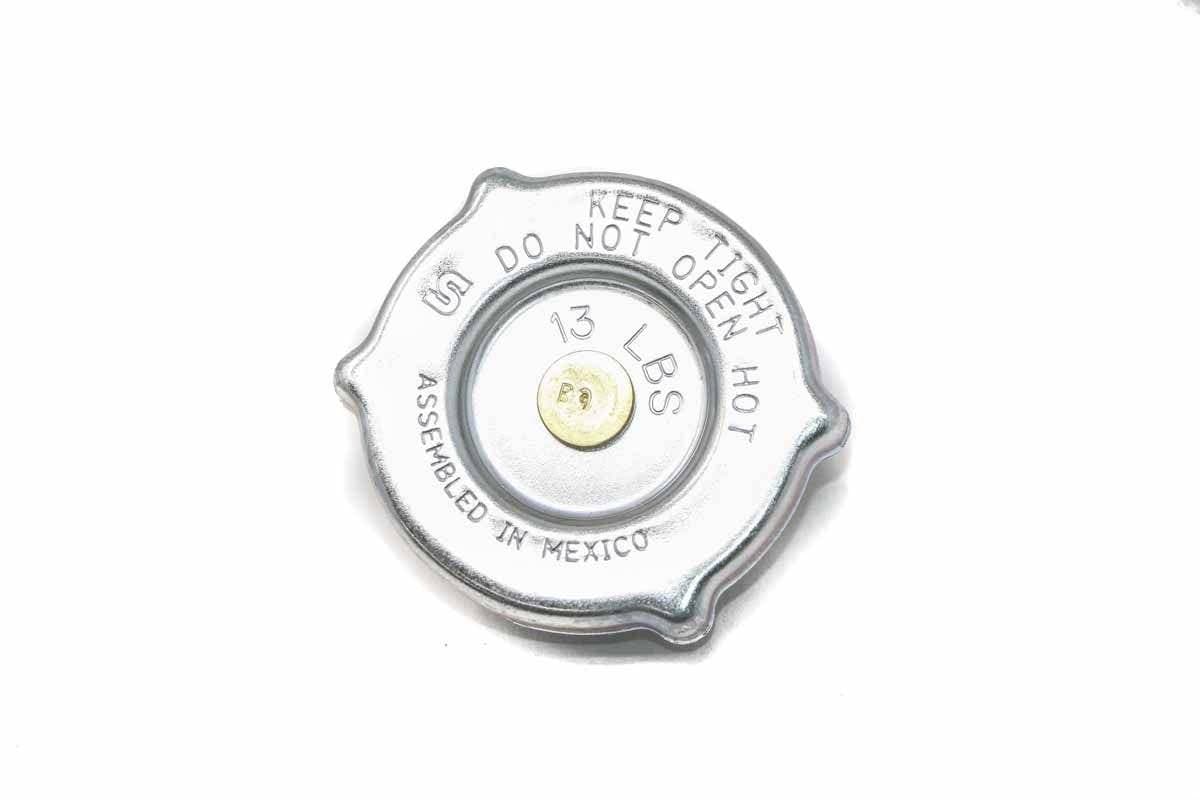 Genuine Bobcat Cap Water 13 Psi 6646678 showing view 1