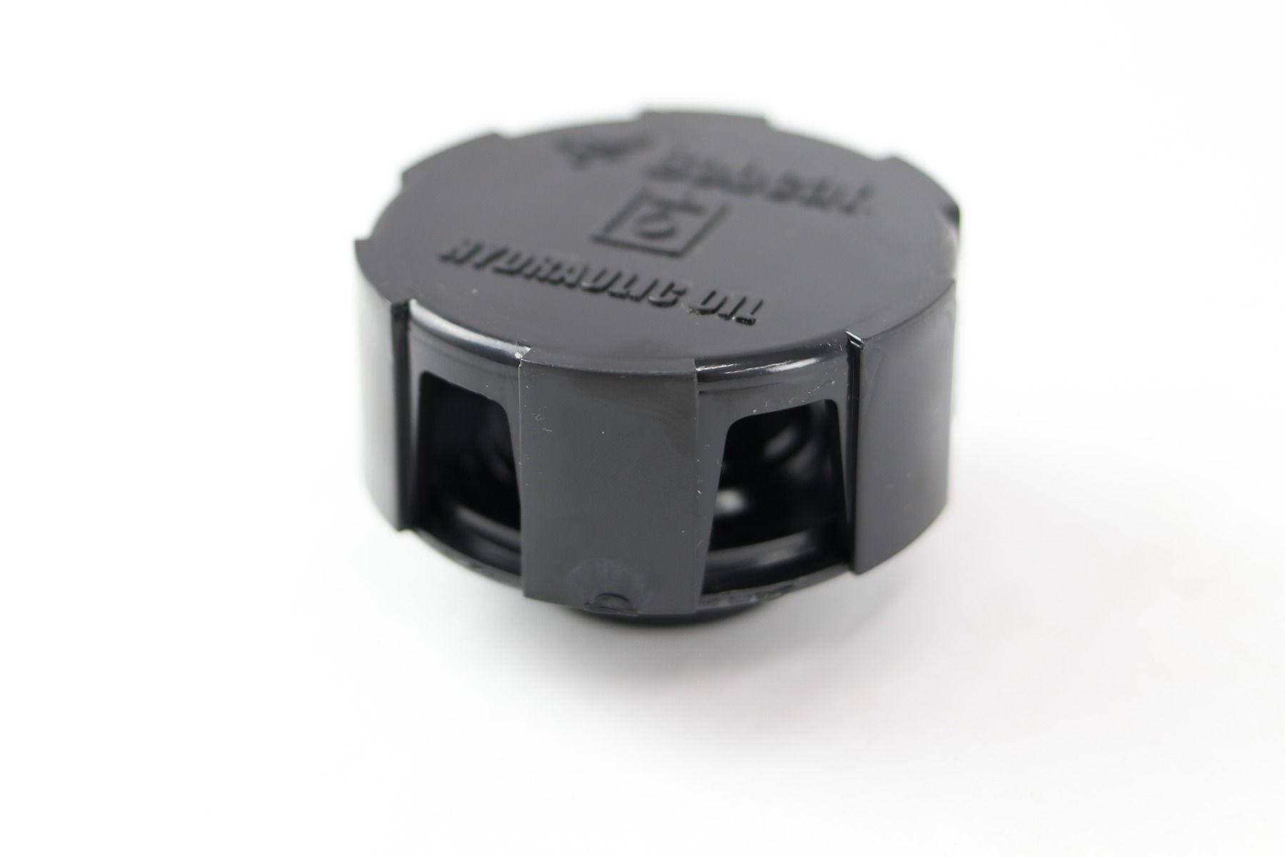 Genuine Bobcat Hydraulic Oil Non-Vented Cap, 6728149 view 4.