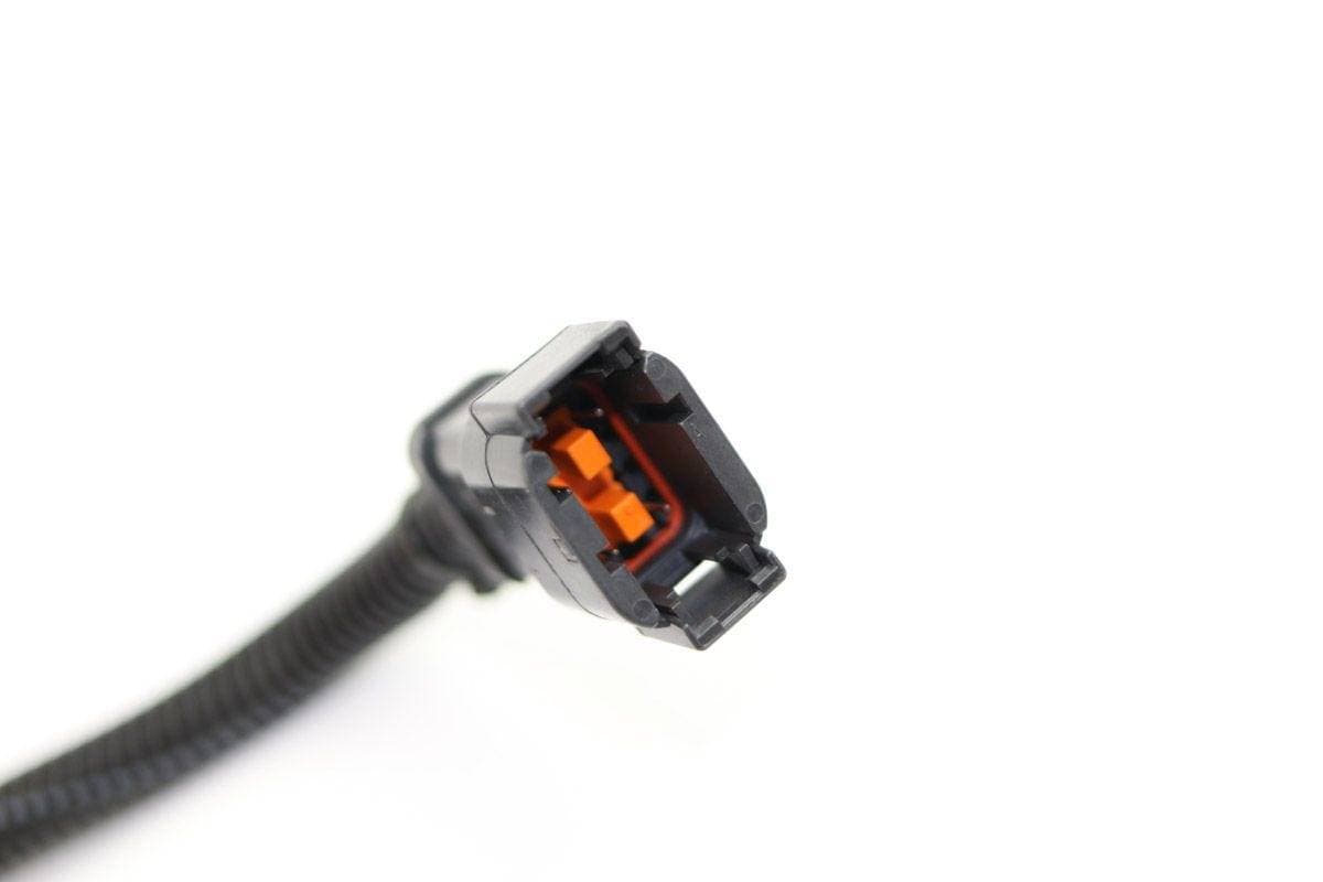 Genuine Bobcat Actuator, 7101672, showing close up of the connection end.