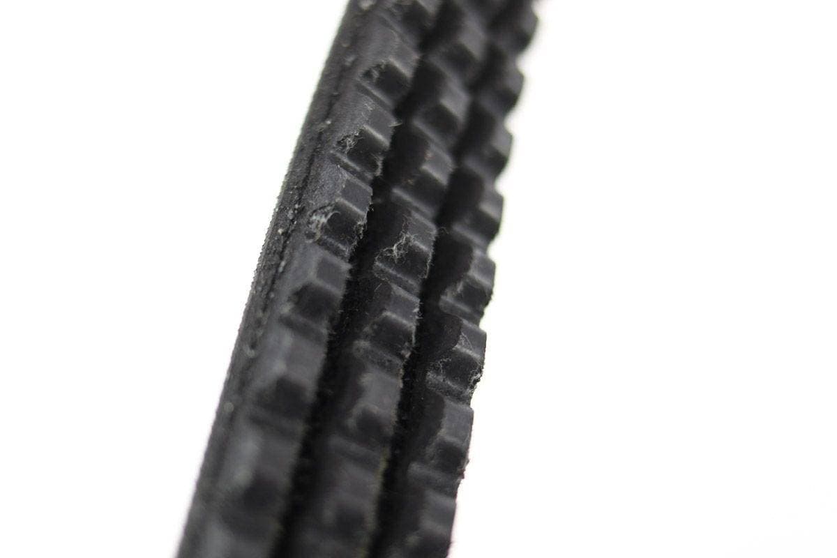Genuine Bobcat Drive Pump Belt, 6736775 showing close up of the cogged design.